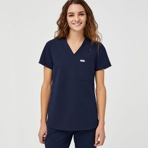 Figs Catarina One Pocket Scrub Top in Navy size L- preloved